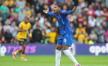 Levi Colwill trenuje już na murawie. Powrót coraz bliżej!